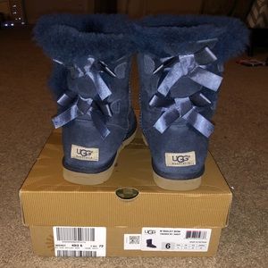 Bailey Bow l Boots